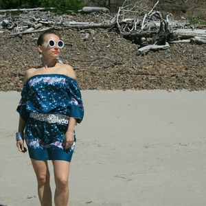 Floral green convertible dress with the belt